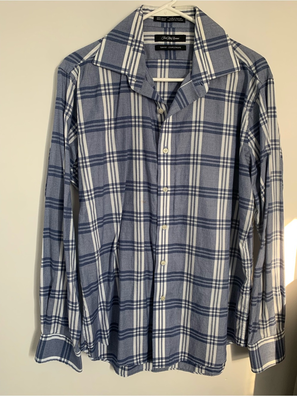 Saks Fifth Avenue men’s button up shirt
